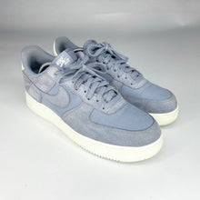 Load image into Gallery viewer, Nike Air Force 1 Trainers UK 8
