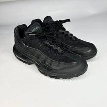 Load image into Gallery viewer, Nike Air Max 95 Trainers UK 10.5
