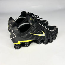 Load image into Gallery viewer, Nike Air Max shox Trainers UK 8.5
