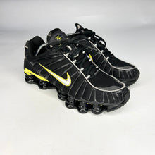 Load image into Gallery viewer, Nike Air Max shox Trainers UK 8.5
