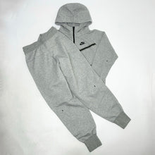 Load image into Gallery viewer, Nike tech fleece Full Tracksuit XS
