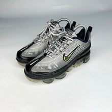 Load image into Gallery viewer, Nike Air Vapormax 360 Trainers uk 3.5
