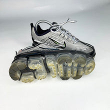 Load image into Gallery viewer, Nike Air Vapormax 360 Trainers uk 3.5
