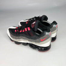 Load image into Gallery viewer, Nike Air Vapormax max 95 Trainers uk 9
