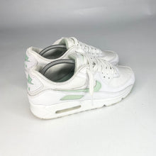 Load image into Gallery viewer, Nike Air Max 90 Trainers uk 6.5

