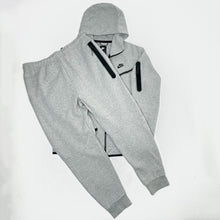 Load image into Gallery viewer, Nike tech fleece Full Tracksuit XL
