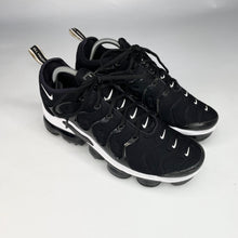 Load image into Gallery viewer, Nike Air Vapormax plus Trainers uk 6
